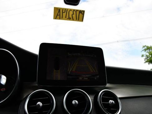 Used 2019 Mercedes-Benz GLC 300 4MATIC image 14