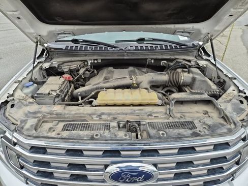 Used 2019 Ford Expedition Max XLT w/ Equipment Group 202A AWD/4WD image 24