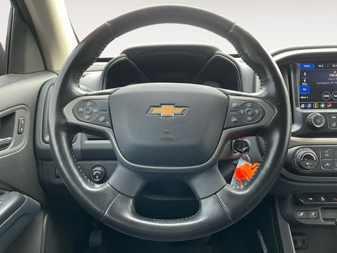 Used 2022 Chevrolet Colorado Z71 w/ Z71 Midnight Edition AWD/4WD image 12