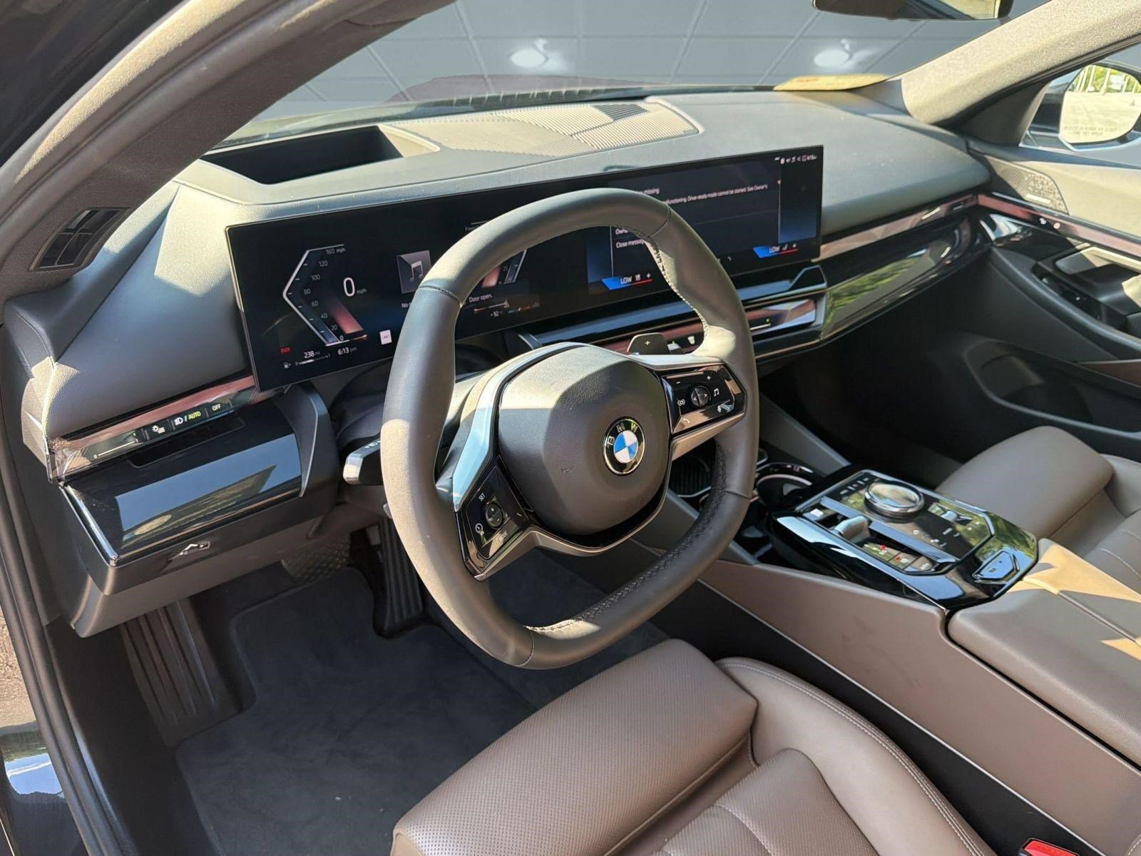 Certified 2026 BMW 530i RWD image 4