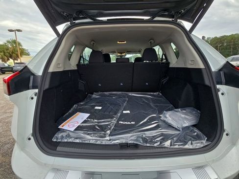 New 2026 Nissan Rogue SV image 34