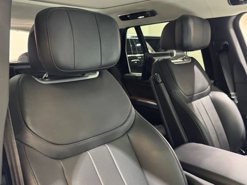 Used 2025 Land Rover Range Rover Autobiography AWD/4WD image 37