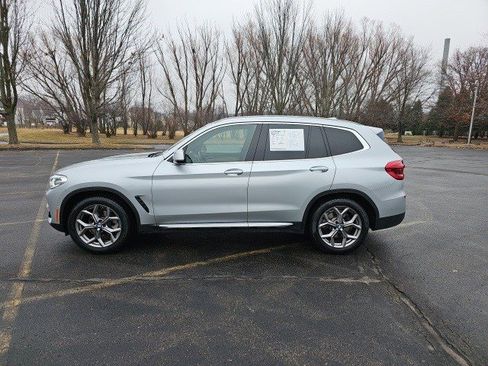 Used 2021 BMW X3 xDrive30i w/ Premium Package image 2