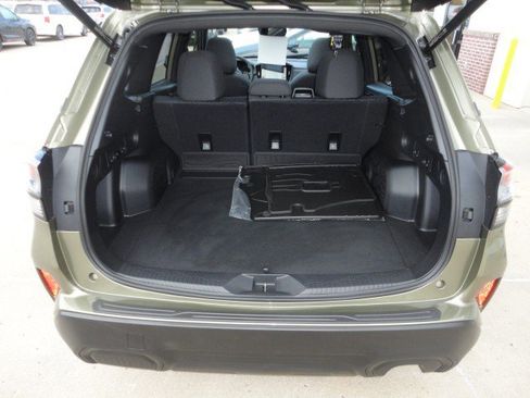 Used 2025 Subaru Forester Premium w/ Convenience Package #1 image 17