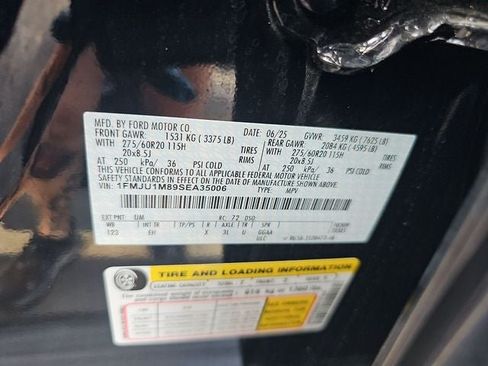 Used 2025 Ford Expedition Platinum AWD/4WD image 20
