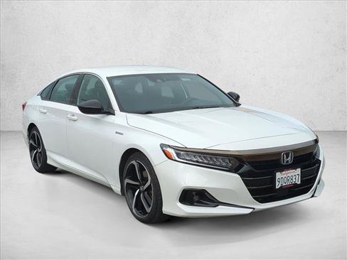Used 2022 Honda Accord Sport image 3