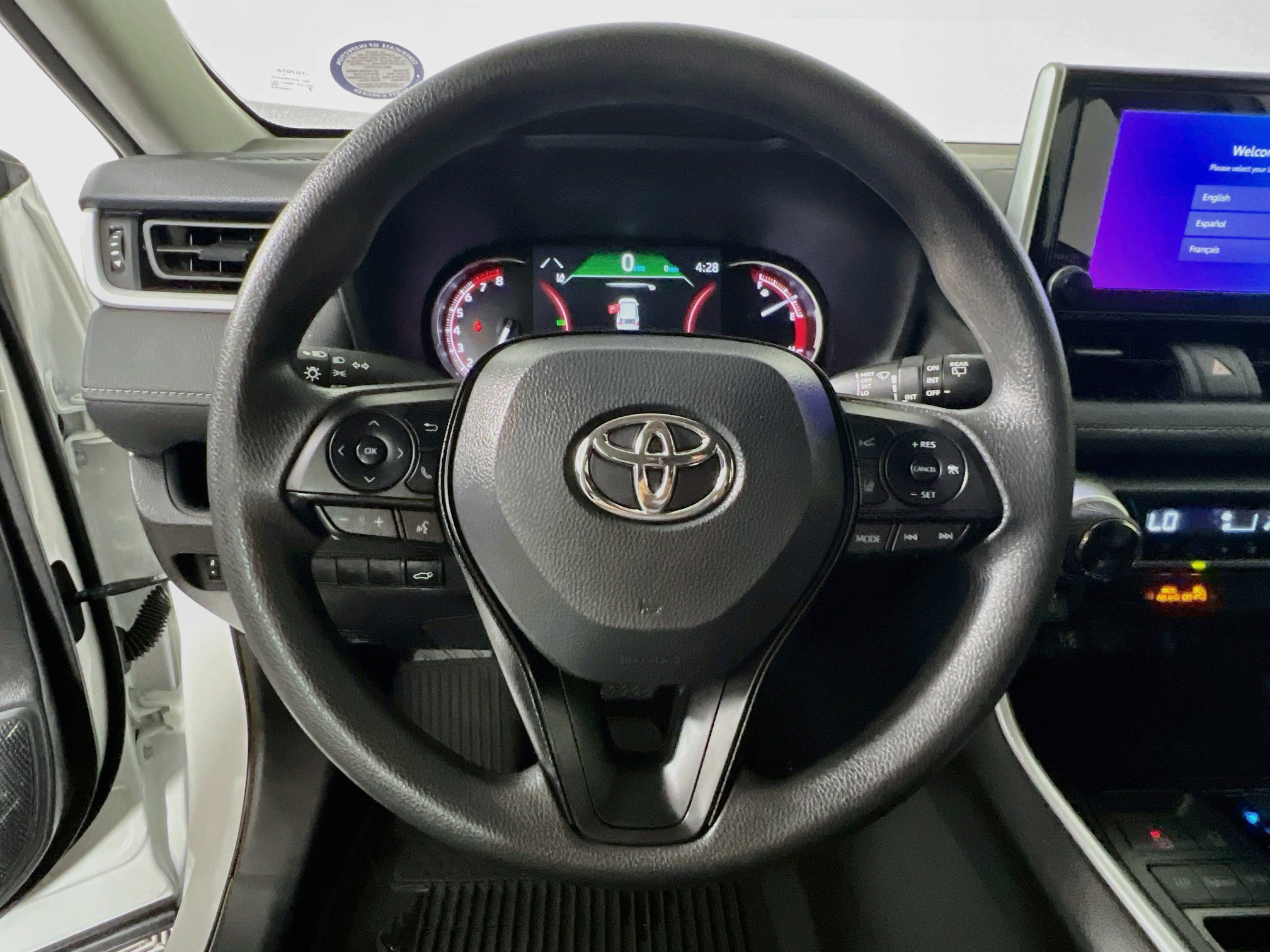 Used 2025 Toyota RAV4 XLE w/ Convenience Package FWD image 17