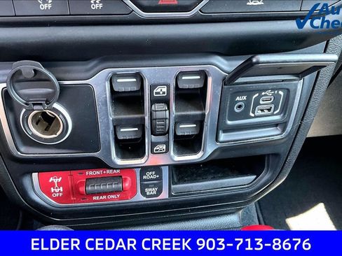 Used 2020 Jeep Gladiator Rubicon AWD/4WD image 34
