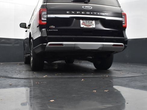 Used 2024 Ford Expedition Limited image 39