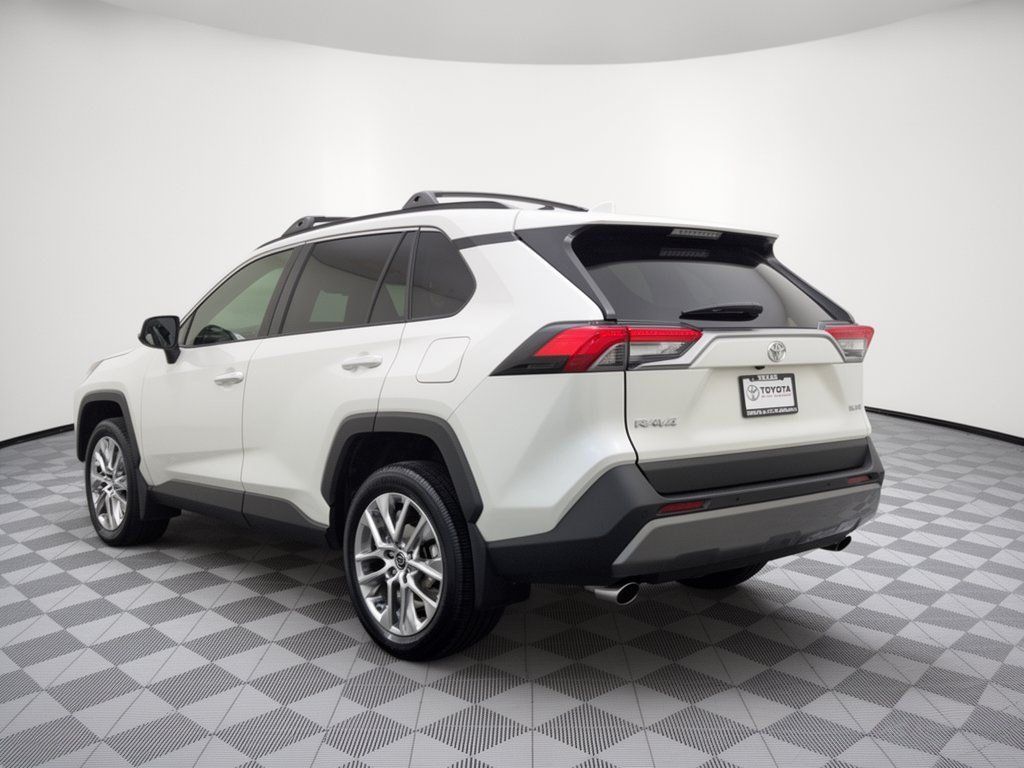 Used 2024 Toyota RAV4 Limited FWD image 3