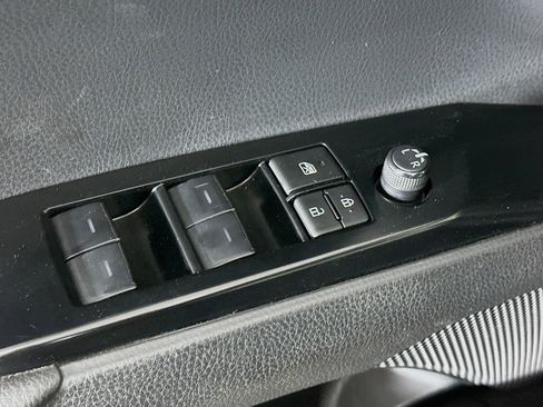 Used 2025 Toyota Camry LE image 15