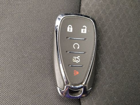 Used 2025 Chevrolet Malibu LS FWD image 32