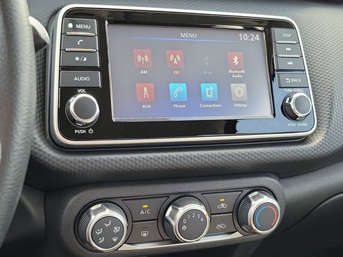 Used 2024 Nissan Kicks S FWD image 24
