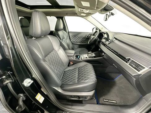 Used 2024 Mitsubishi Outlander SEL image 30