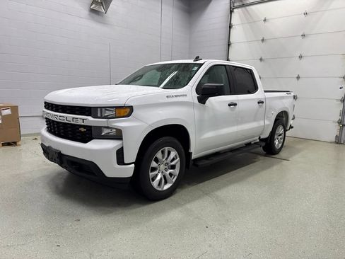 Used 2021 Chevrolet Silverado 1500 Custom w/ Safety Confidence Package AWD/4WD image 9