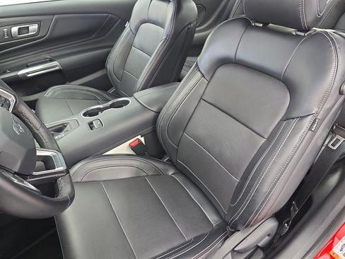 Used 2024 Ford Mustang GT Premium image 12