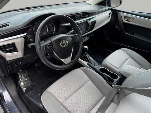 Used 2015 Toyota Corolla LE image 15