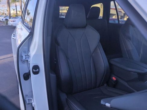 New 2026 Lexus TX 500h AWD image 33