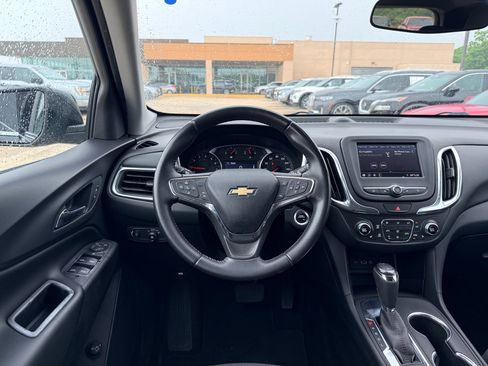 Used 2021 Chevrolet Equinox LT FWD image 15