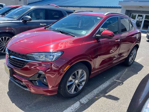 Used 2023 Buick Encore GX Select w/ Experience Buick Package FWD image 2