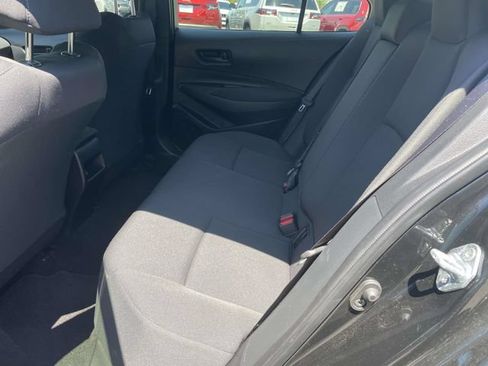 Used 2022 Toyota Corolla LE FWD image 10