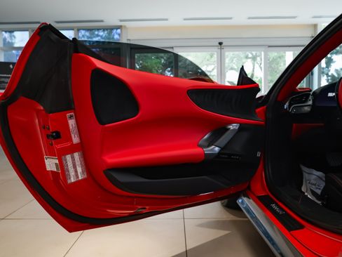 Used 2023 Ferrari SF90 Stradale AWD/4WD image 21