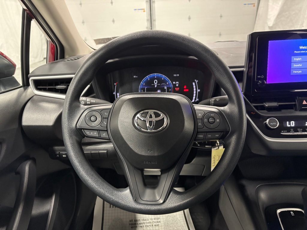 Used 2026 Toyota Corolla LE FWD image 17