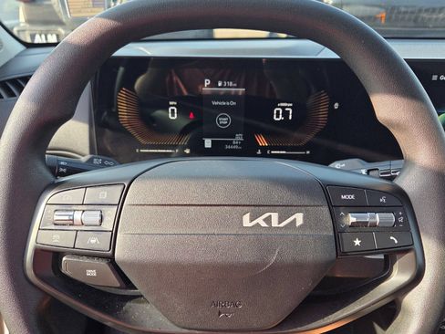 Used 2025 Kia K4 FWD image 24