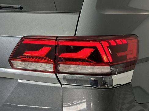 Used 2021 Volkswagen Atlas SEL Premium AWD/4WD image 25