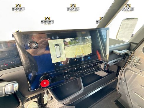 Used 2024 Chevrolet Brightdrop 600 w/ Commercial Equipment Package AWD/4WD image 16