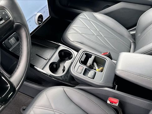 Certified 2025 Ford Mustang Mach-E Select w/ Comfort Package Lite AWD/4WD image 16
