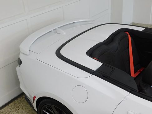 Used 2024 Chevrolet Camaro ZL1 RWD image 15