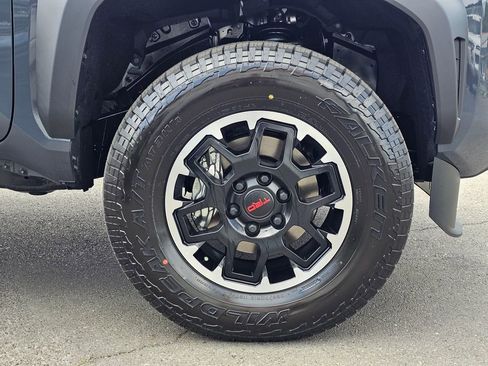 New 2026 Toyota Tacoma TRD Off-Road AWD/4WD image 9