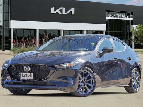 Used 2021 MAZDA MAZDA3 s image 1