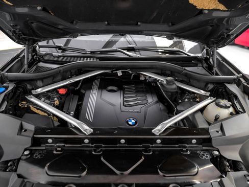 Used 2021 BMW X7 xDrive40i w/ M Sport Package image 49