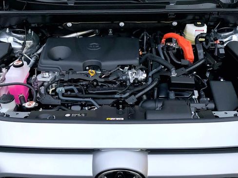 New 2025 Toyota RAV4 XLE image 16