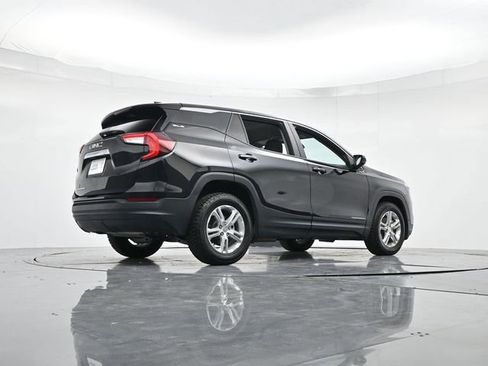 Used 2022 GMC Terrain SLE image 29