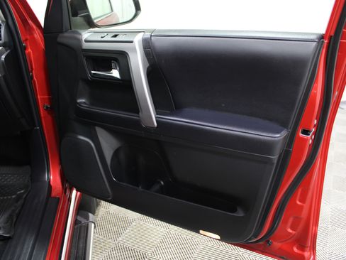 Used 2022 Toyota 4Runner Limited image 22