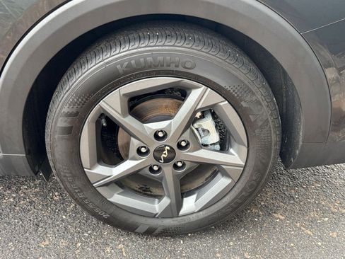 Used 2025 Kia K4 LXS image 29