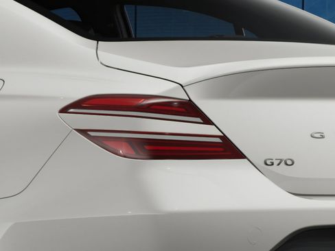New 2026 Genesis G70 2.5T RWD image 10