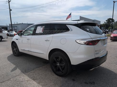 Used 2023 Buick Enclave Essence w/ Experience Buick Package AWD/4WD image 6