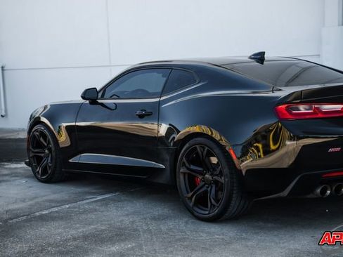 Used 2018 Chevrolet Camaro SS image 41