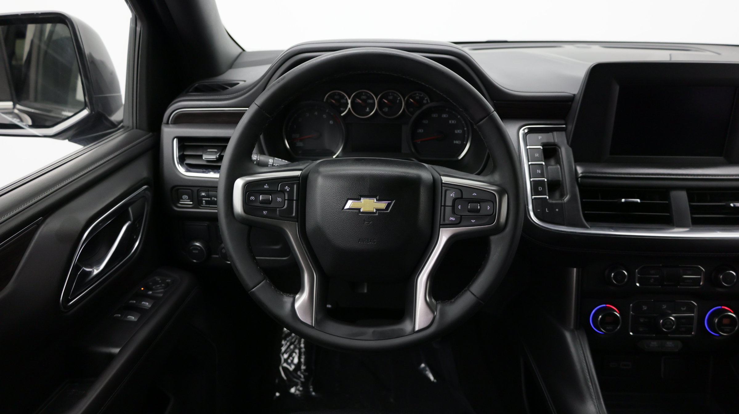 Used 2023 Chevrolet Suburban LS w/ Driver Alert Package RWD image 28