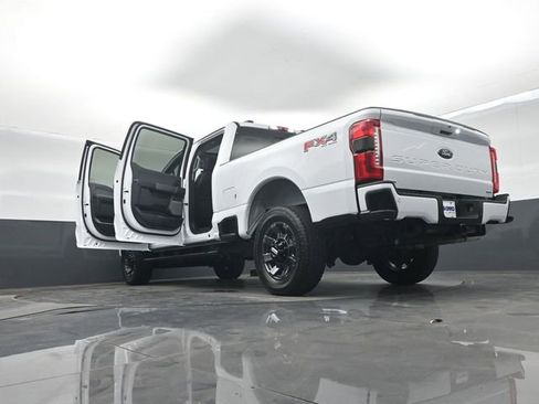 Certified 2024 Ford F250 Lariat w/ Lariat Ultimate Package image 76