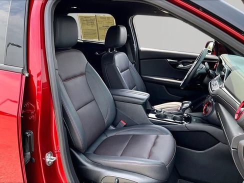 Used 2022 Chevrolet Blazer RS w/ Enhanced Convenience Package AWD/4WD image 7