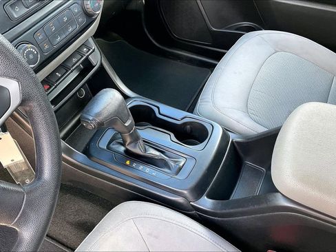 Used 2018 Chevrolet Colorado W/T w/ WT Convenience Package image 13