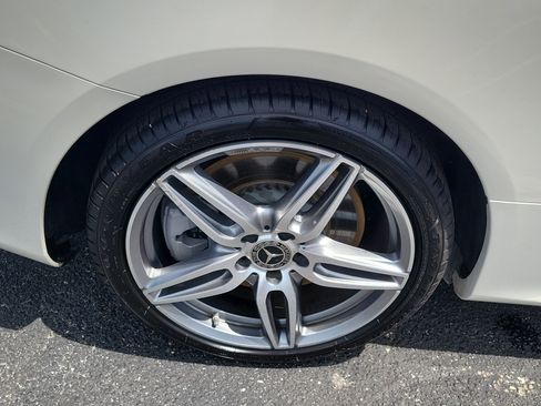 Used 2019 Mercedes-Benz E 450 4MATIC Cabriolet image 10