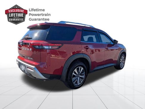 Certified 2022 Nissan Pathfinder SL image 3