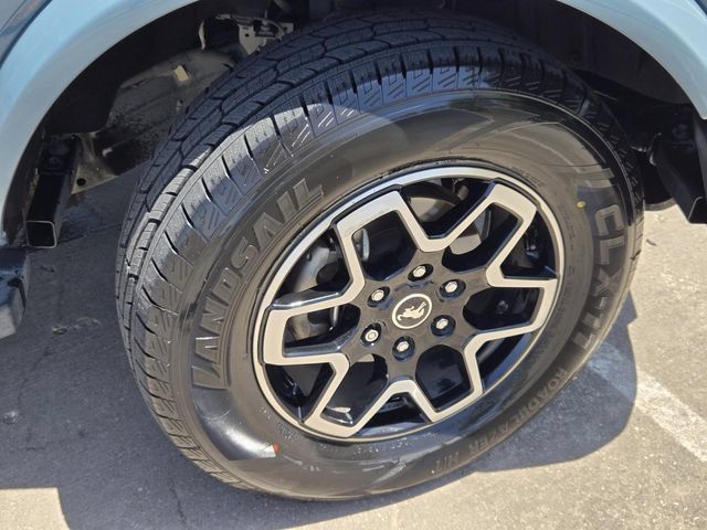Used 2023 Ford Bronco Outer Banks AWD/4WD image 7