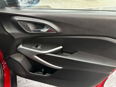 Used 2026 Chevrolet Trax LS image 18